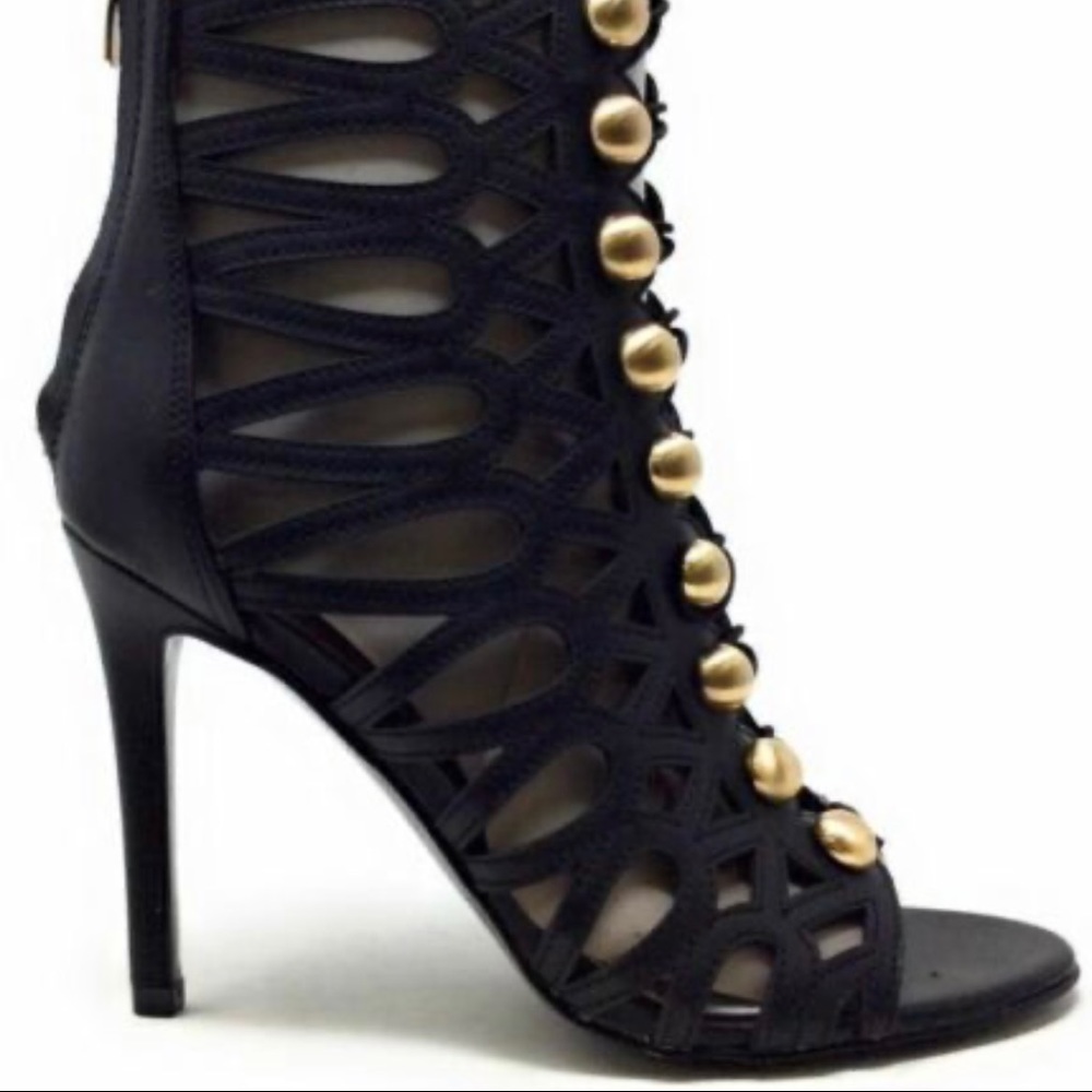 Guess gladiator pumps